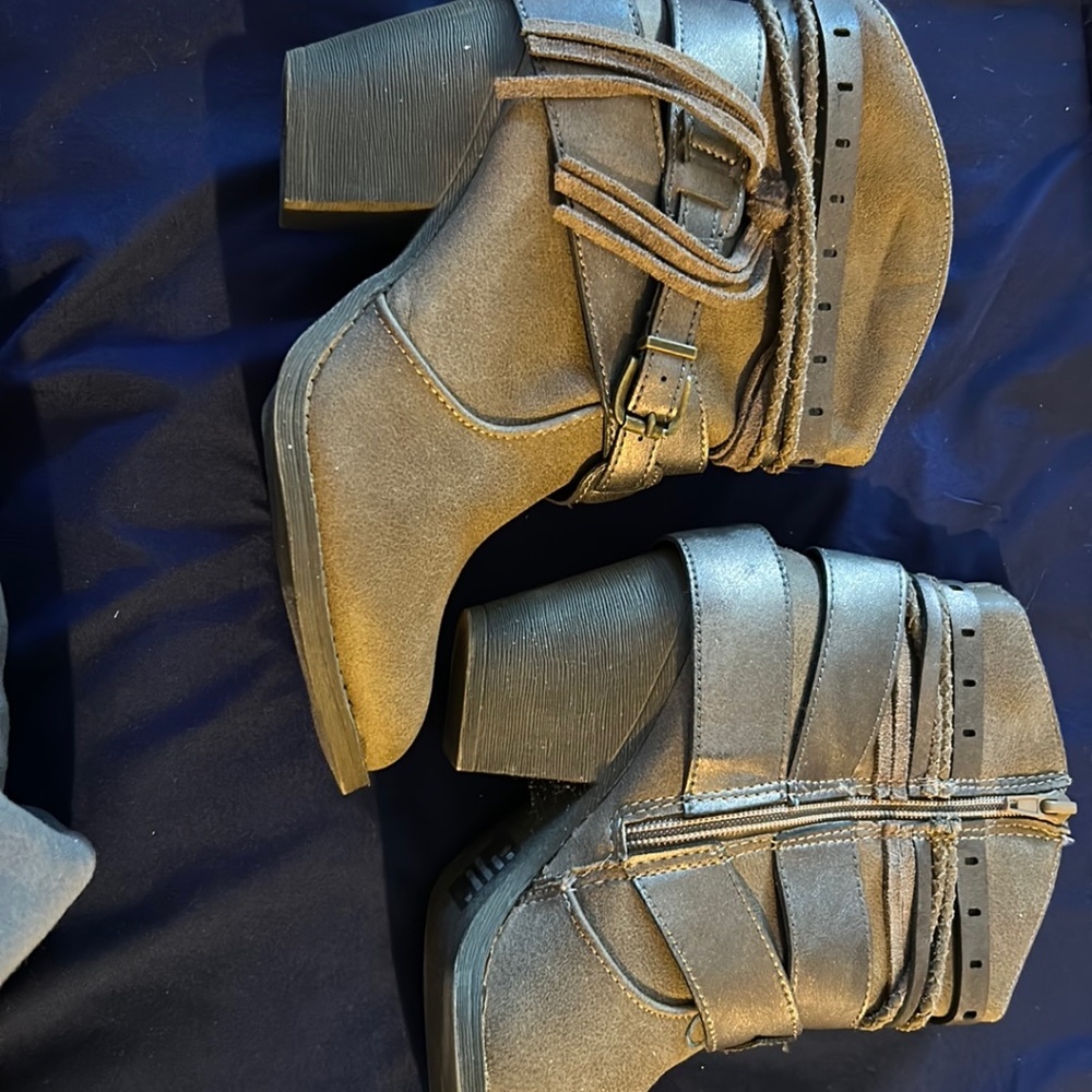 Lady’s Boots